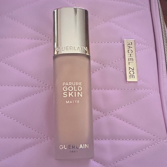 Guerlain Parure Gold Skin Matte in Silver and Beige - Picture 1 of 2